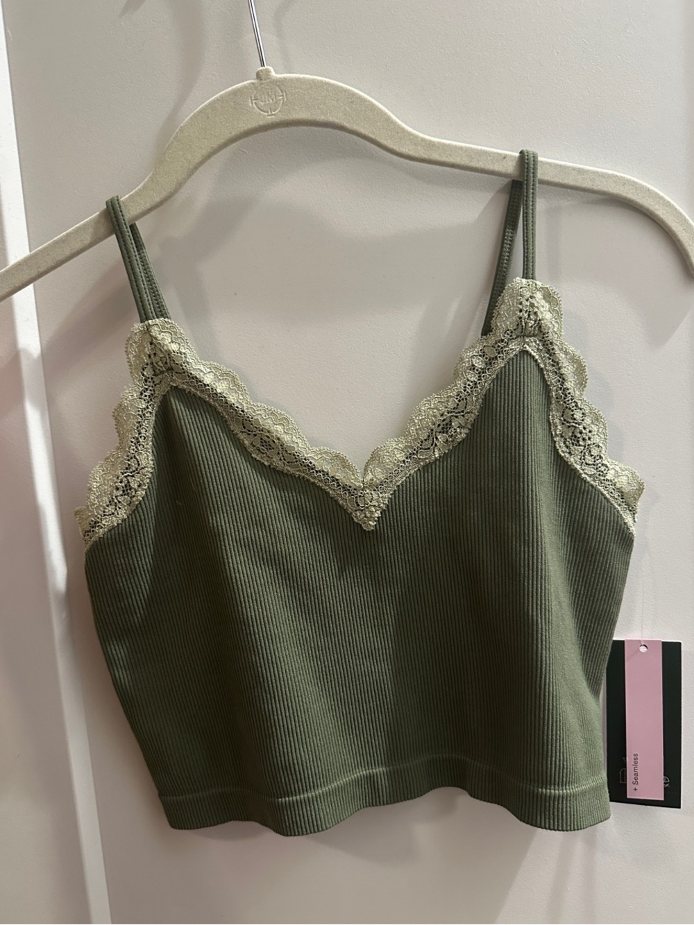Wild wFable juniors M cami NWT